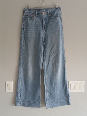 J. Crew Light Wash Wide-Leg Jeans Size 27 Higj Waist